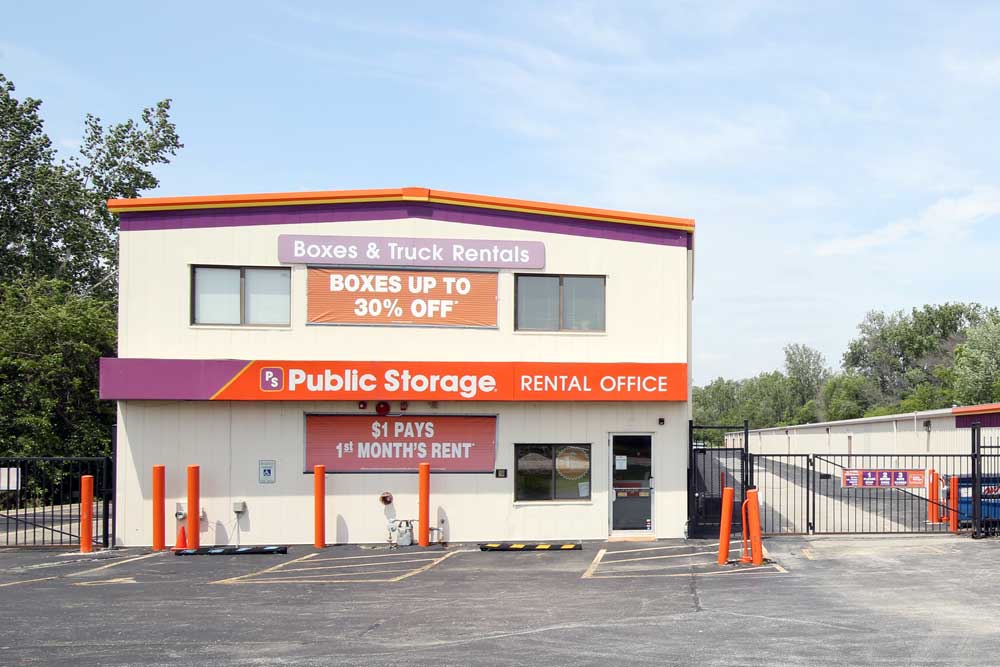 Public Storage - Saint Charles, IL