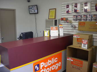 Public Storage - Santa Clarita, CA